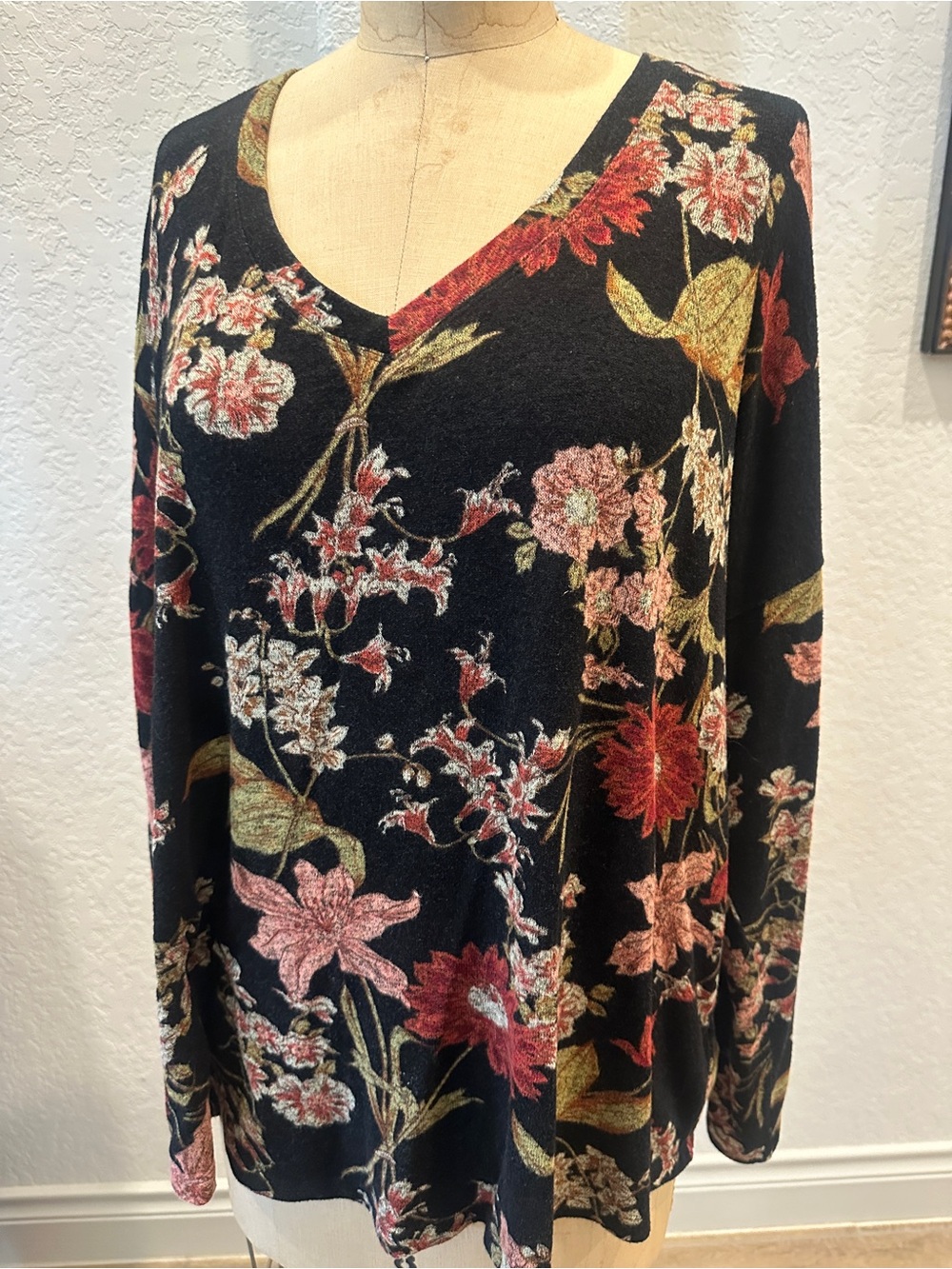 Well Worn Soft Black Fall Floral V-Neck Long Sleeve Top